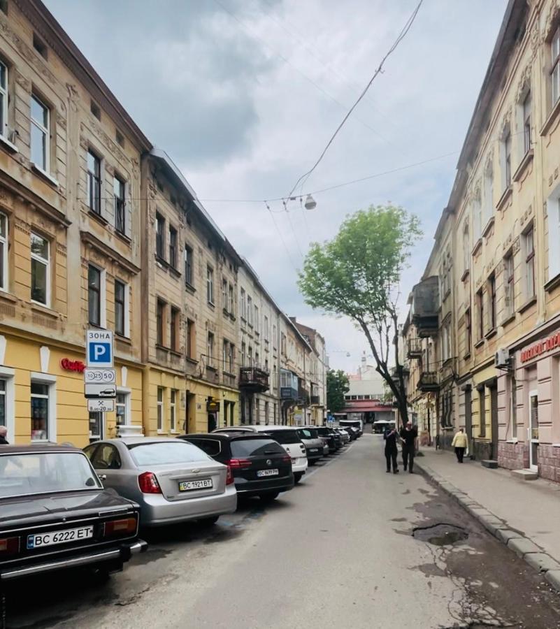Крехівська 5,Апартаменти В Центрі, Дві Спальні Lviv Ngoại thất bức ảnh